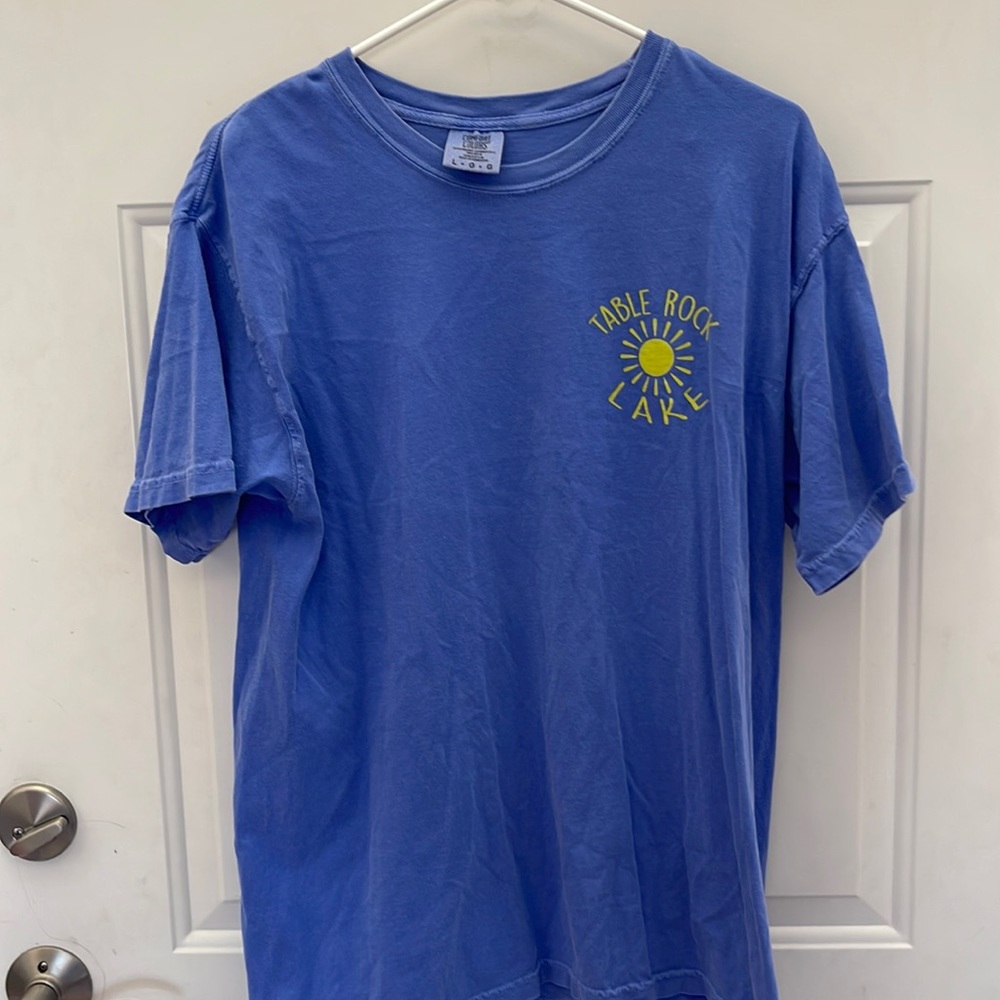 Able rock lake graphic tee